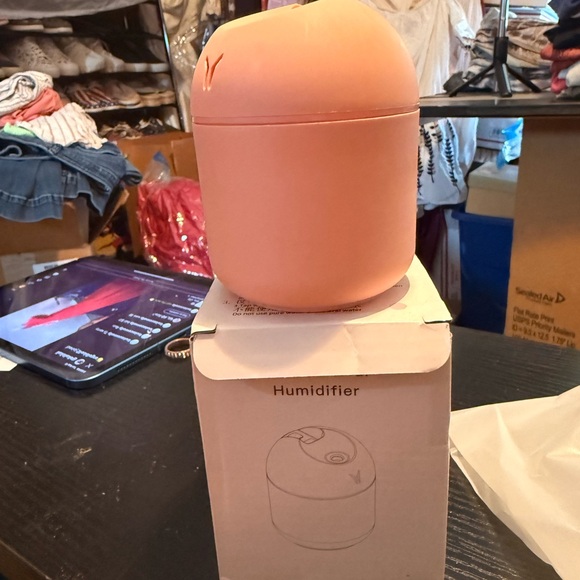 USB Colorful Humidifier - Picture 2 of 2